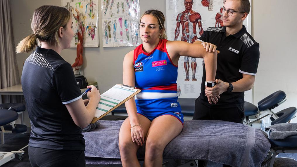 Master of Physiotherapy students work in clinic